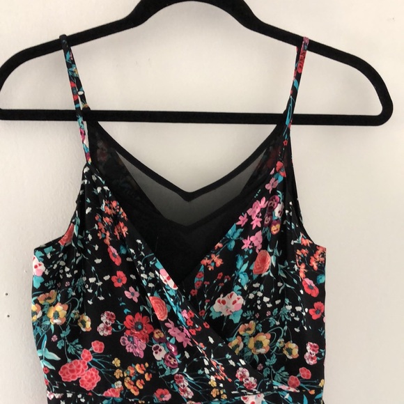 Worn once! - EXPRESS Floral Print Romper - Picture 4 of 11